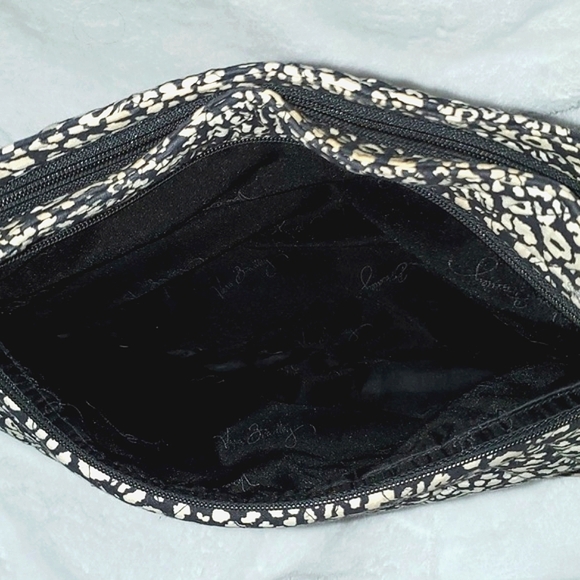 Vera Bradley Double Zip Mailbag Crossbody Retired Print Camo Cat - Picture 11 of 16